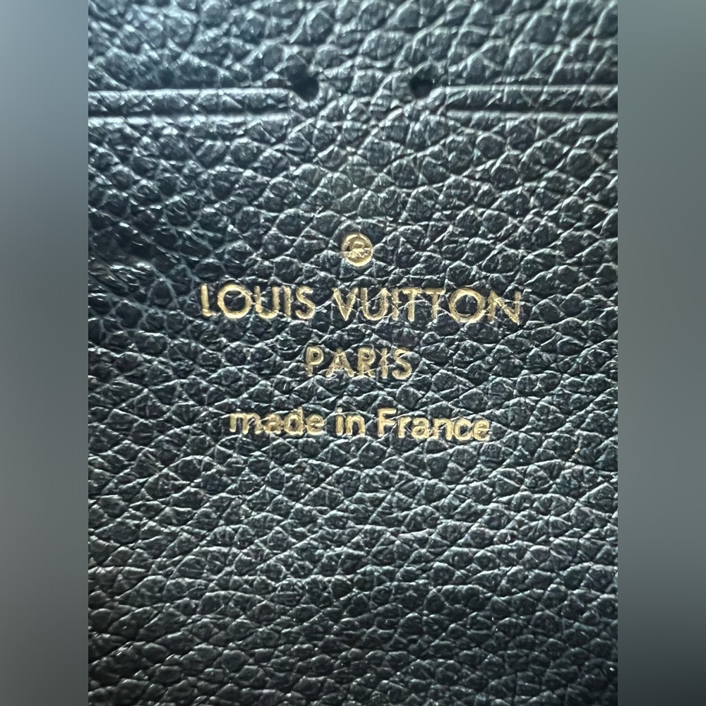 Louis Vuitton Vavin chain wallet purse in black. Receipt on hand - Picture 2 of 12